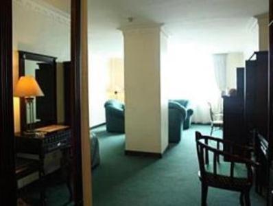 Semarak International Hotel Medan Exterior foto