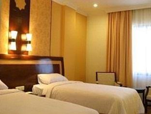 Semarak International Hotel Medan Exterior foto
